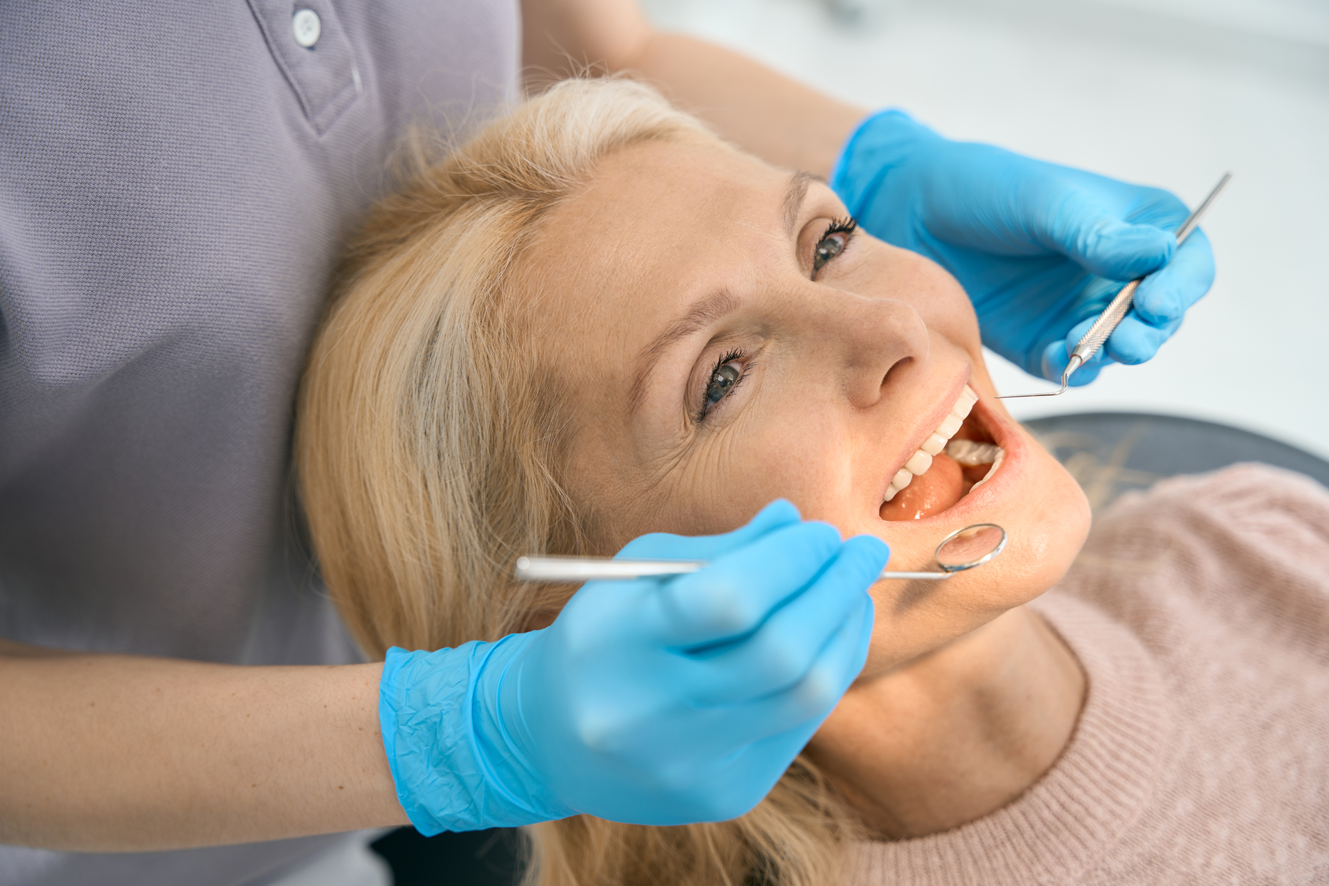 Ratgeber, Zahnarzt Planegg, Zahnarztpraxis Planegg, UNIKUM.dental, Kronen vs. Veneers